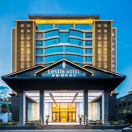 Mehood Lestie International Hotel Nancun Wanbo Metro Station Branch - Free Shuttle Bus To Canton Fair Complex During Canton Fair Period & Free Breakfast & Free Afternoon Tea & Free Midnight Snack & Free Vpn Internet Access Extérieur photo