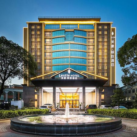 Mehood Lestie International Hotel Nancun Wanbo Metro Station Branch - Free Shuttle Bus To Canton Fair Complex During Canton Fair Period & Free Breakfast & Free Afternoon Tea & Free Midnight Snack & Free Vpn Internet Access Extérieur photo
