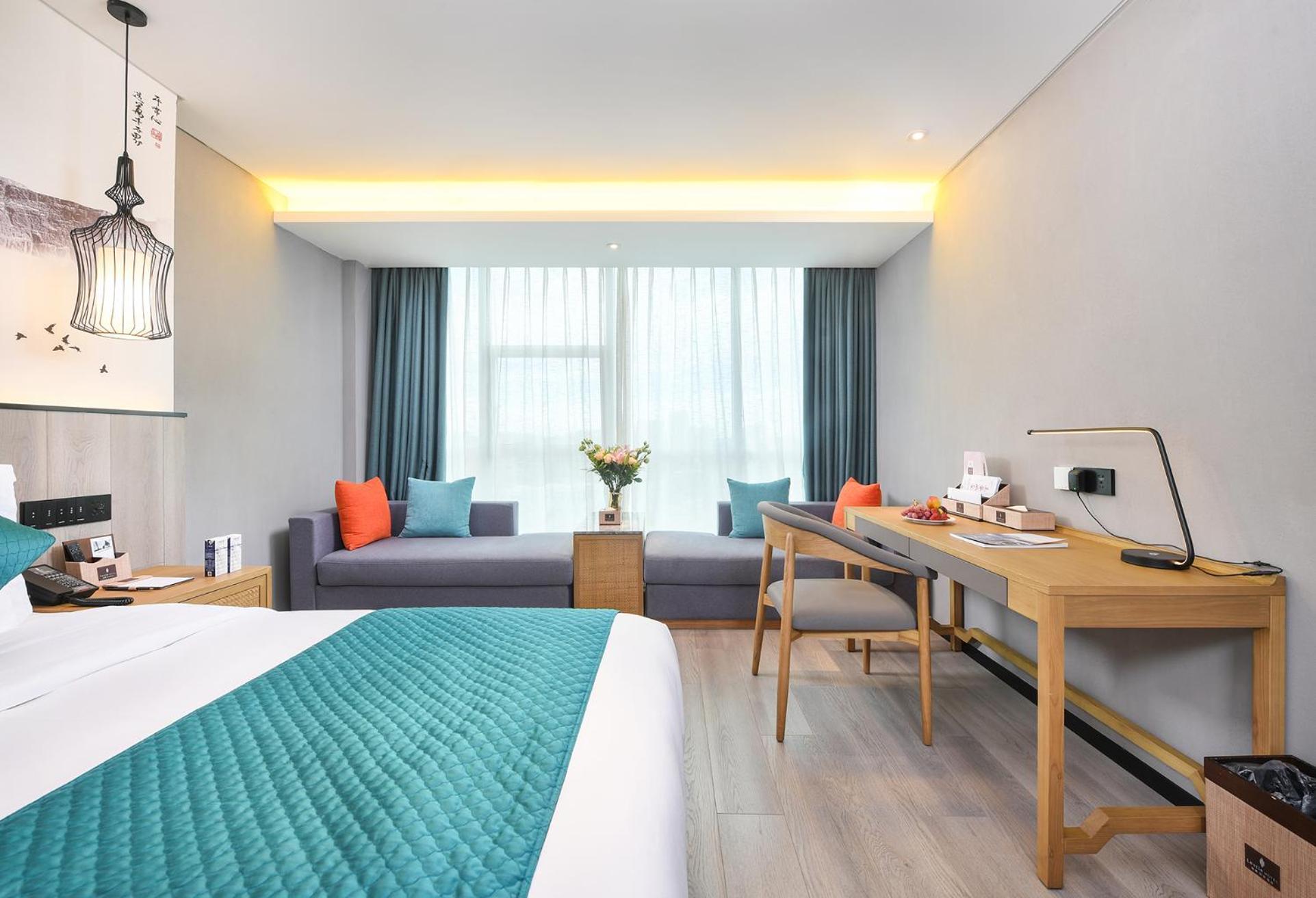 Mehood Lestie International Hotel Nancun Wanbo Metro Station Branch - Free Shuttle Bus To Canton Fair Complex During Canton Fair Period & Free Breakfast & Free Afternoon Tea & Free Midnight Snack & Free Vpn Internet Access Extérieur photo