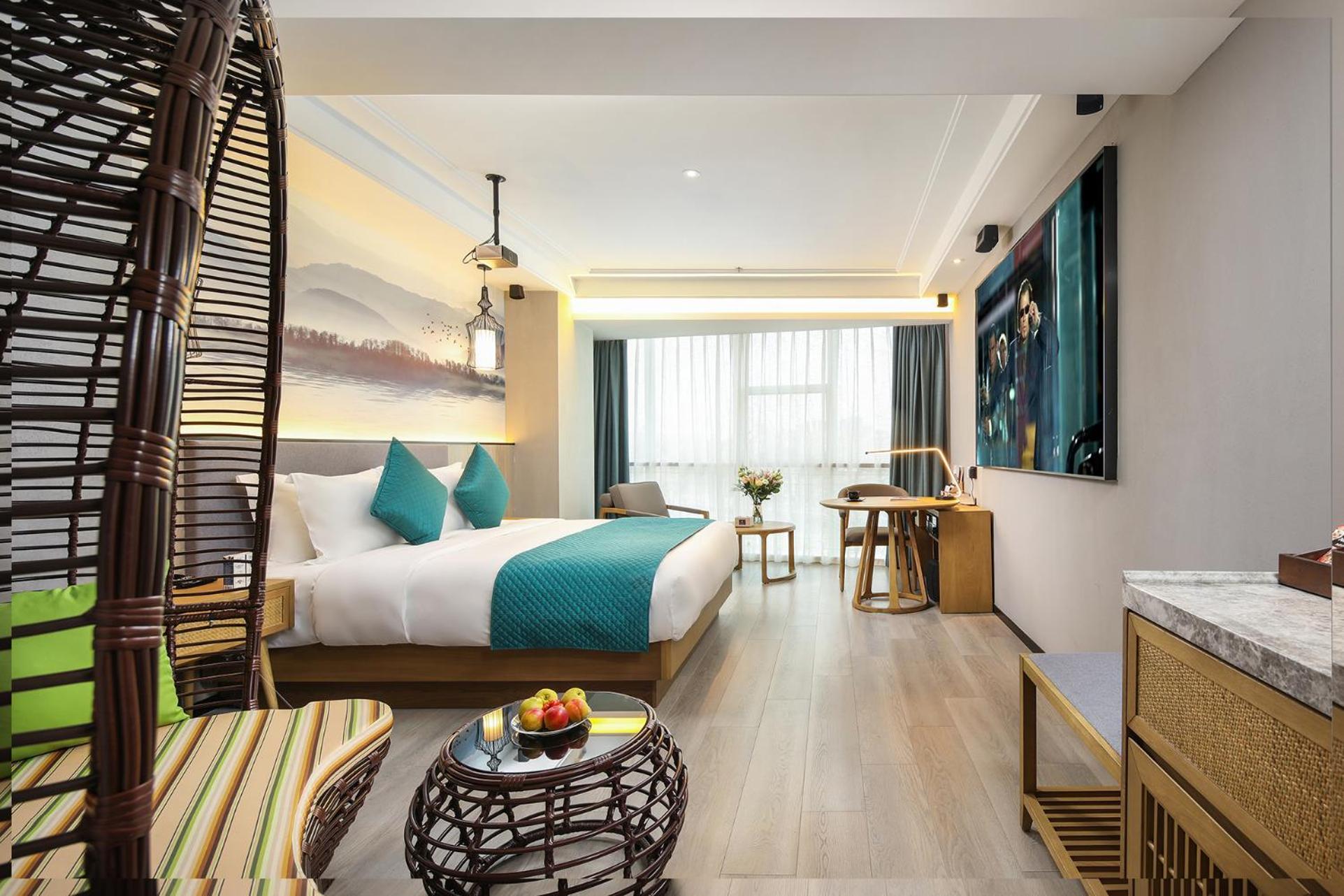 Mehood Lestie International Hotel Nancun Wanbo Metro Station Branch - Free Shuttle Bus To Canton Fair Complex During Canton Fair Period & Free Breakfast & Free Afternoon Tea & Free Midnight Snack & Free Vpn Internet Access Extérieur photo