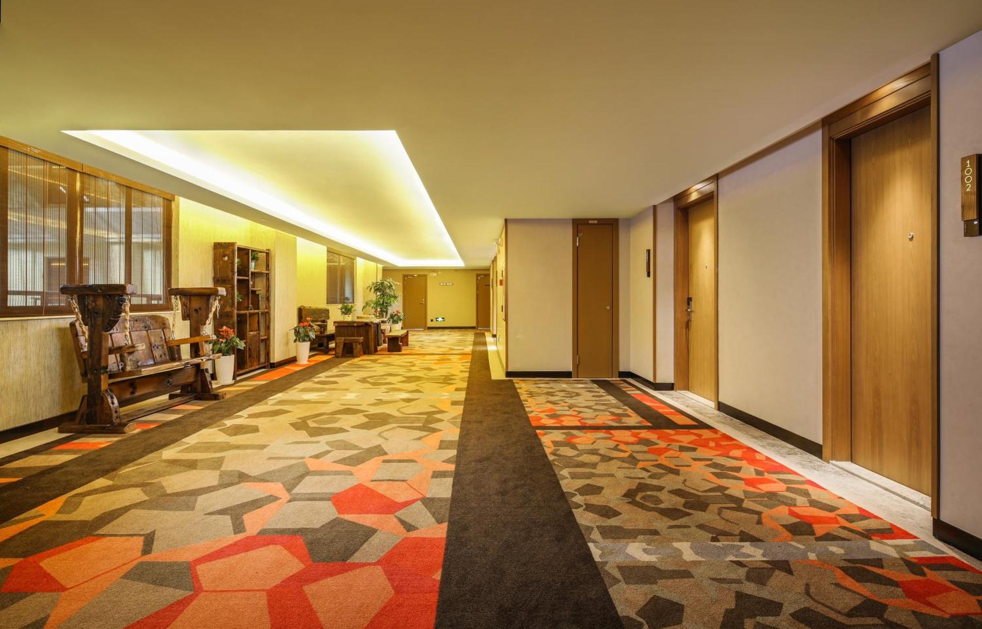 Mehood Lestie International Hotel Nancun Wanbo Metro Station Branch - Free Shuttle Bus To Canton Fair Complex During Canton Fair Period & Free Breakfast & Free Afternoon Tea & Free Midnight Snack & Free Vpn Internet Access Extérieur photo