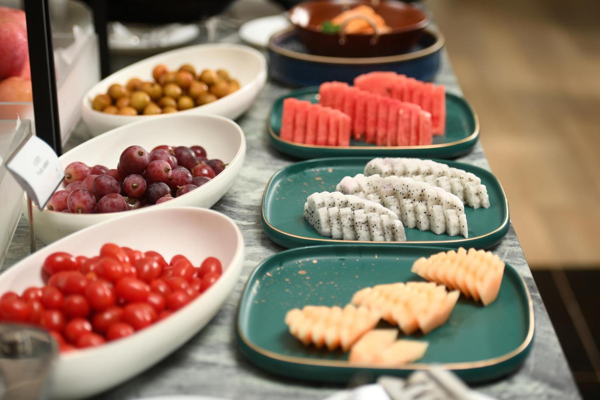 Mehood Lestie International Hotel Nancun Wanbo Metro Station Branch - Free Shuttle Bus To Canton Fair Complex During Canton Fair Period & Free Breakfast & Free Afternoon Tea & Free Midnight Snack & Free Vpn Internet Access Extérieur photo